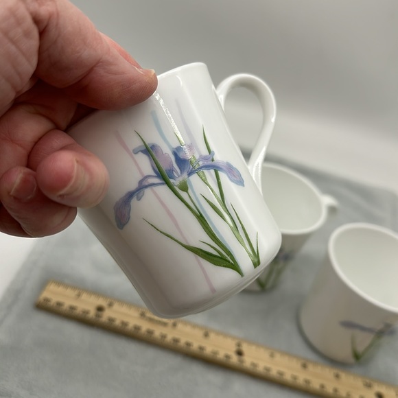 Corning Corelle Vintage “Shadow Irises” Set of 3-Coffee Cups #on bottom 17-18-32 - Picture 5 of 7